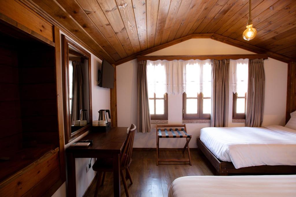 Standard Twin or Family Room at Bizant House Gjirokastër